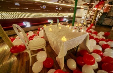 cruise restaurant in karachi
